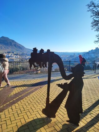 Marx brothers viewpoint in Loja