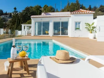 Villa for rent in Almuñecar